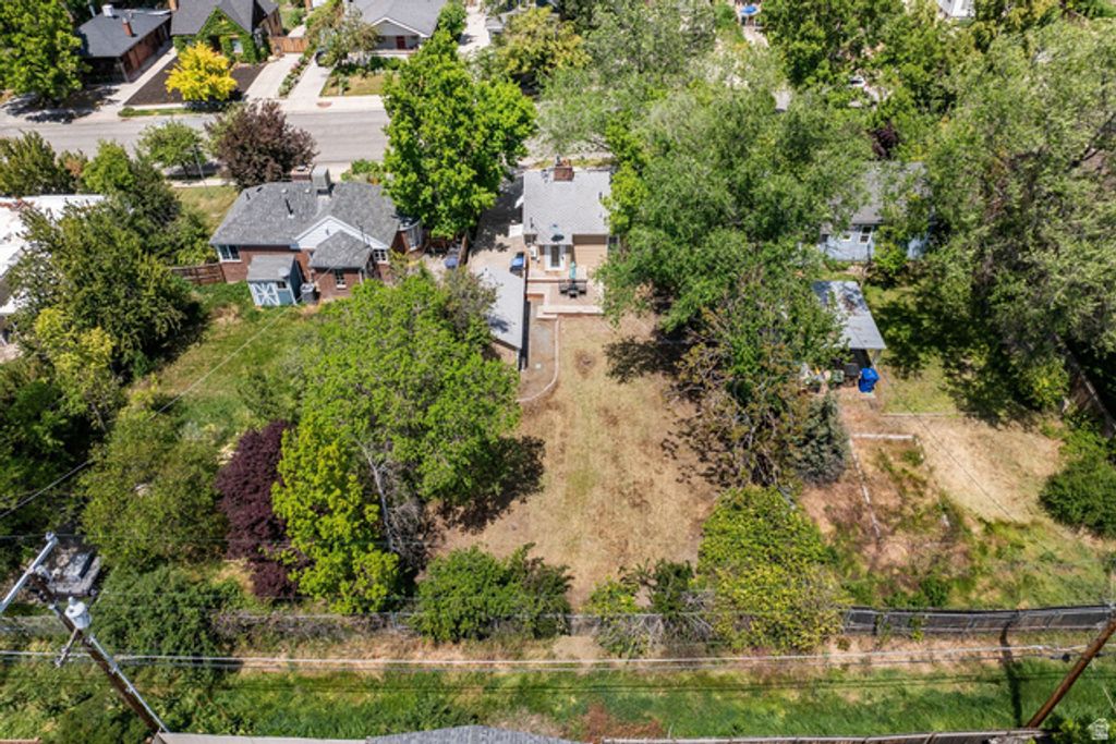 Image 17 of property listing at 1210 HARRISON AVE, Salt Lake City, UT 84105
