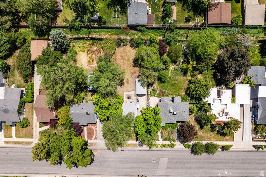 Image 21 of property listing at 1210 HARRISON AVE, Salt Lake City, UT 84105