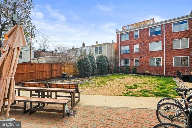 420 16TH ST SE #103, Washington, DC 20003