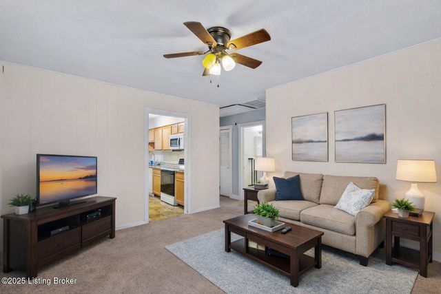 1310 Doris Dr, Louisville, KY 40118