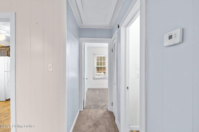 1310 Doris Dr, Louisville, KY 40118