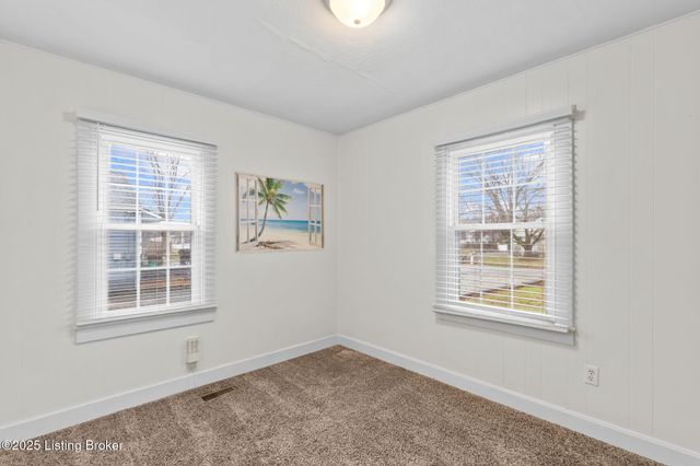 1310 Doris Dr, Louisville, KY 40118