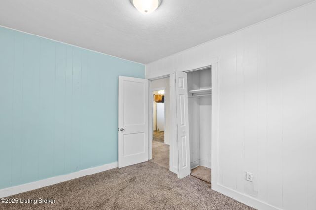 1310 Doris Dr, Louisville, KY 40118