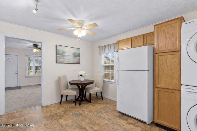 1310 Doris Dr, Louisville, KY 40118