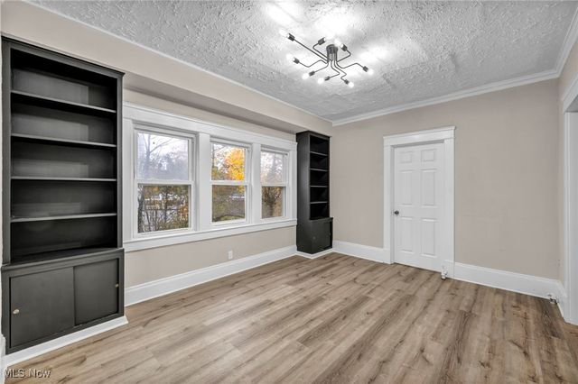 3147 Whitethorn Road, Cleveland Heights, OH 44118