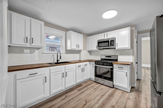 3147 Whitethorn Road, Cleveland Heights, OH 44118