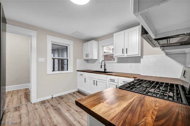 3147 Whitethorn Road, Cleveland Heights, OH 44118