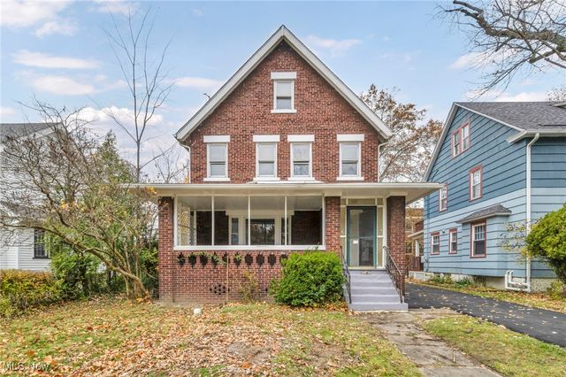 3147 Whitethorn Road, Cleveland Heights, OH 44118