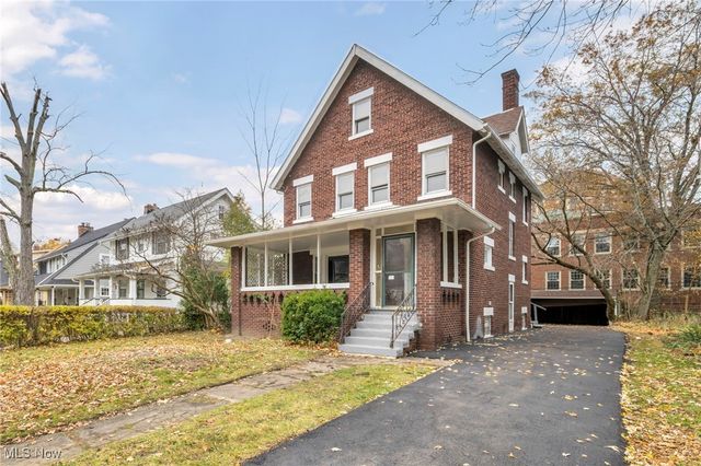 3147 Whitethorn Road, Cleveland Heights, OH 44118