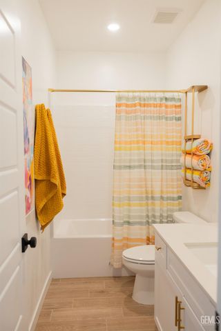 3230 Laurel Hill Lane, Shafter, CA 93263