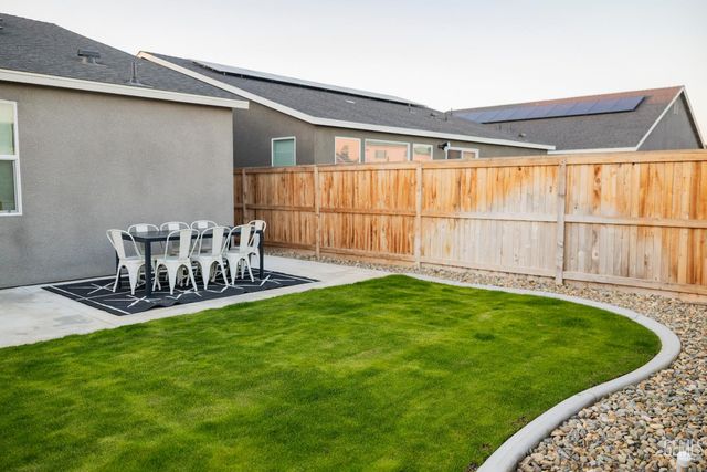 3230 Laurel Hill Lane, Shafter, CA 93263