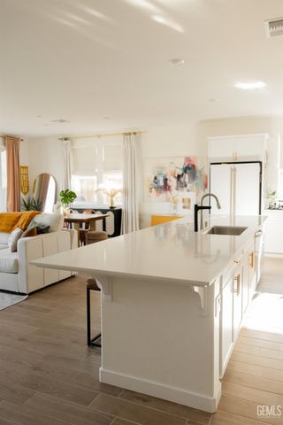 3230 Laurel Hill Lane, Shafter, CA 93263