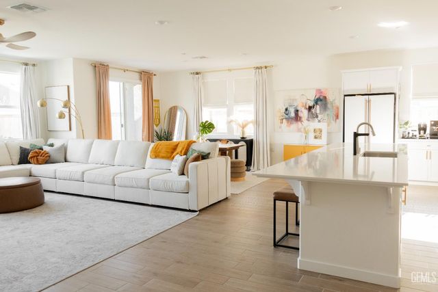 3230 Laurel Hill Lane, Shafter, CA 93263