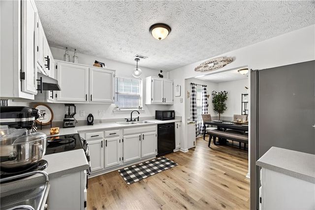 469 Village Circle, Stockbridge, GA 30281