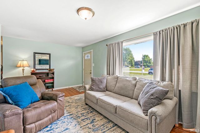 55415 Barksdale Street, Osceola, IN 46561