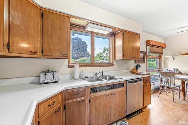 55415 Barksdale Street, Osceola, IN 46561