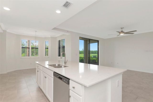 18114 GAWTHROP DRIVE 107, Lakewood Ranch, FL 34211