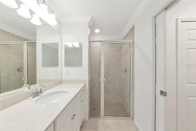 18114 GAWTHROP DRIVE 107, Lakewood Ranch, FL 34211