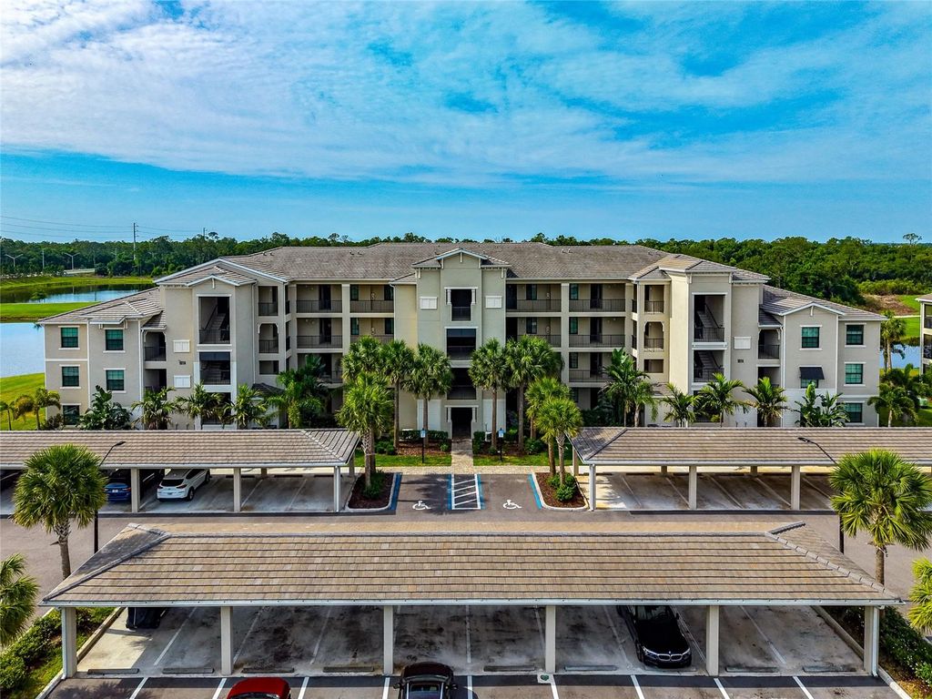 18114 GAWTHROP DRIVE 107, Lakewood Ranch, FL 34211