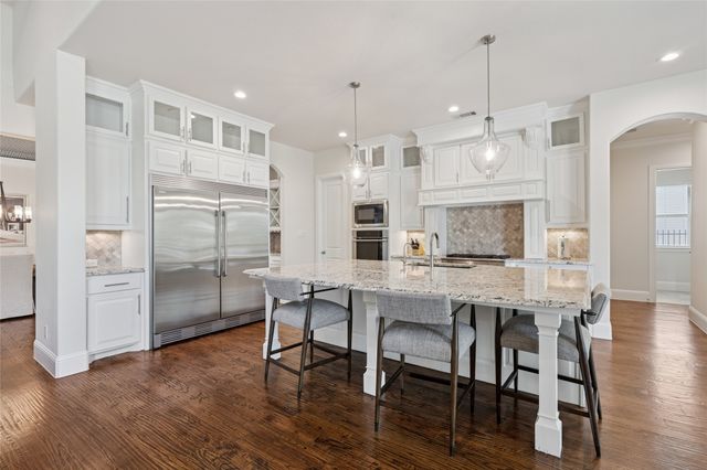 5312 Sendero Drive, Benbrook, TX 76126