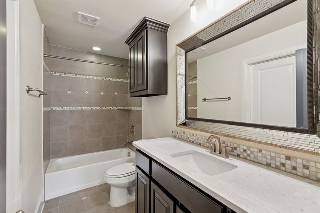 5312 Sendero Drive, Benbrook, TX 76126