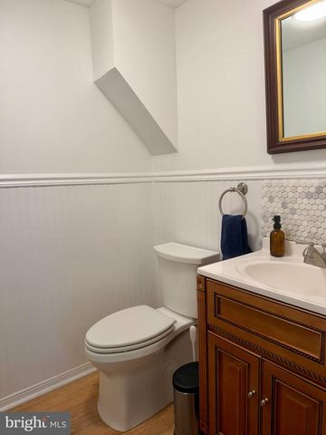 883 TWICKENSHAM CT, West Chester, PA 19382
