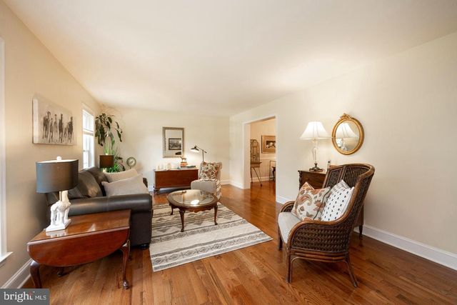 883 TWICKENSHAM CT, West Chester, PA 19382