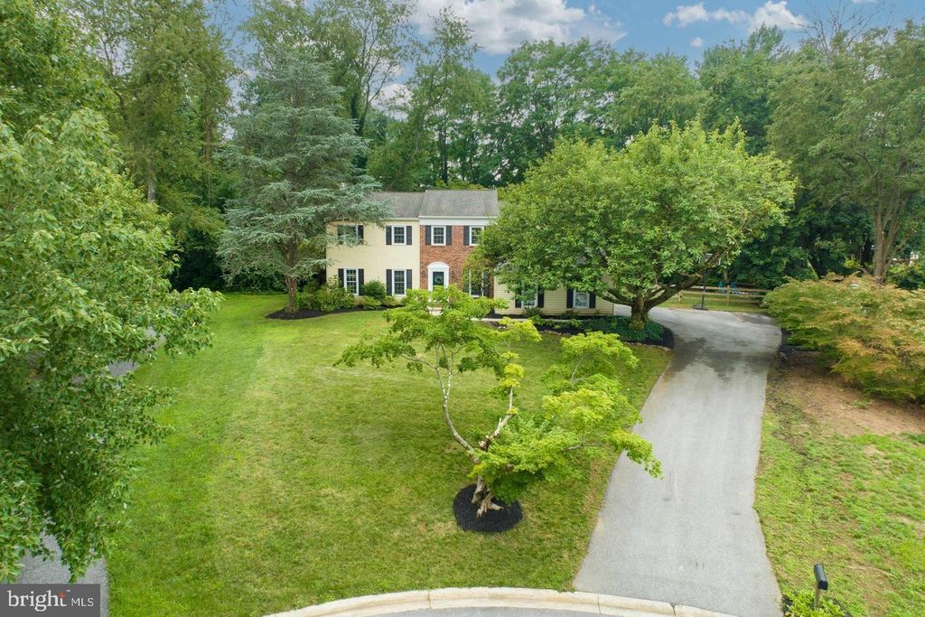 883 TWICKENSHAM CT, WEST CHESTER, PA 19382 — exterior