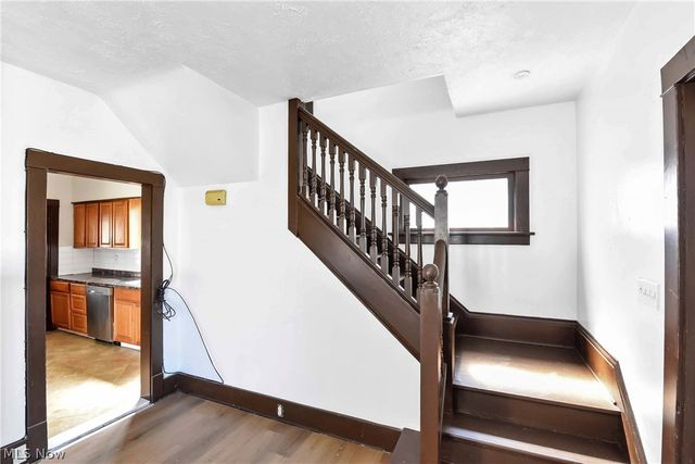 2037 Bunts Road, Lakewood, OH 44107