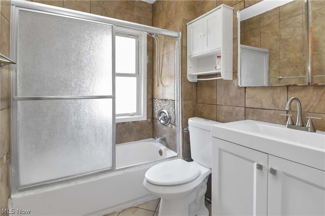 2037 Bunts Road, Lakewood, OH 44107