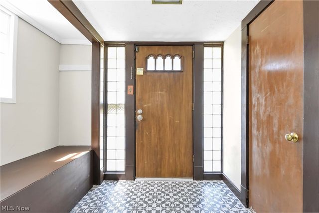 2037 Bunts Road, Lakewood, OH 44107