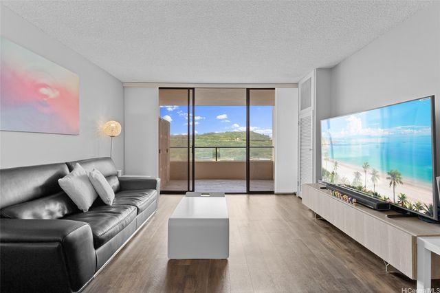 1717 Mott Smith Drive 2312, Honolulu, HI 96822