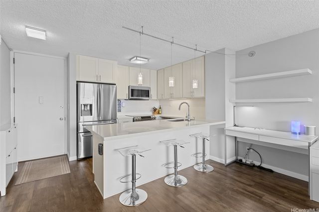 1717 Mott Smith Drive 2312, Honolulu, HI 96822