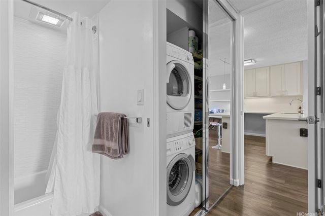 1717 Mott Smith Drive 2312, Honolulu, HI 96822