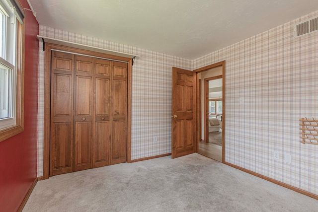 62 Harrington Road, Framingham, MA 01701