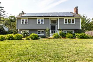 62 Harrington Road, Framingham, MA 01701