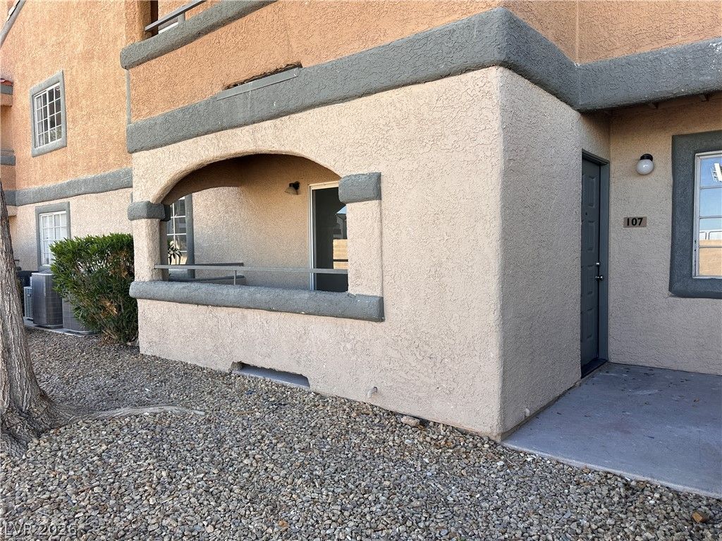 230 Mission Catalina Lane 107, Las Vegas, NV 89107 — photo 3