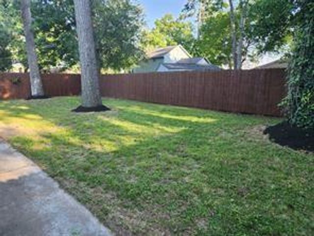 5114 Enchanted Timbers Drive, Humble, TX 77346