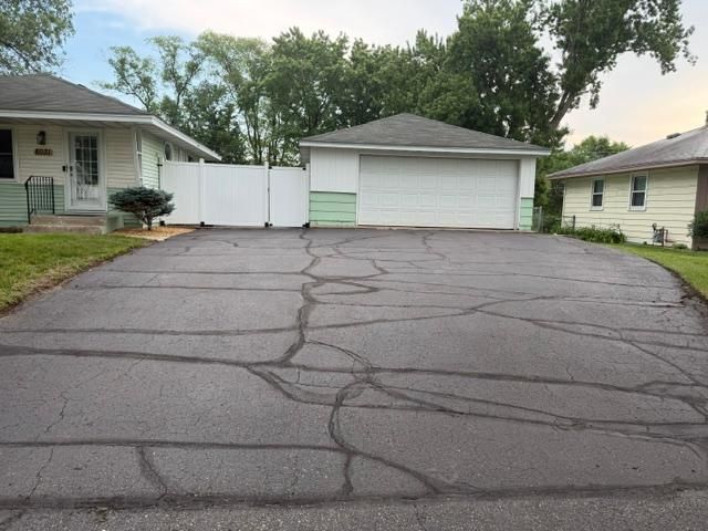 8031 Hadley Avenue S, Cottage Grove, MN 55016