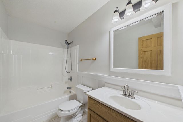 5232 Kingsbury Place NW, Rochester, MN 55901
