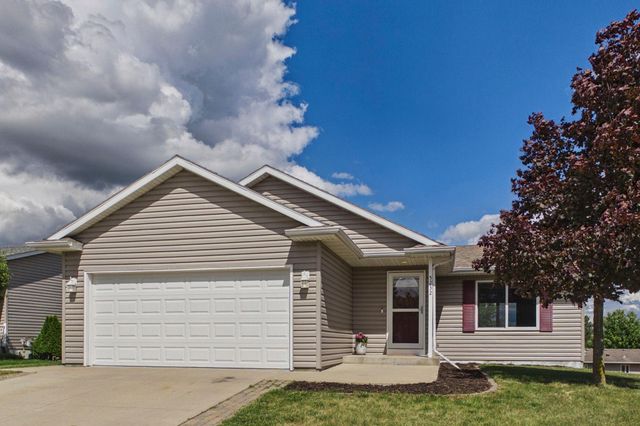 5232 Kingsbury Place NW, Rochester, MN 55901
