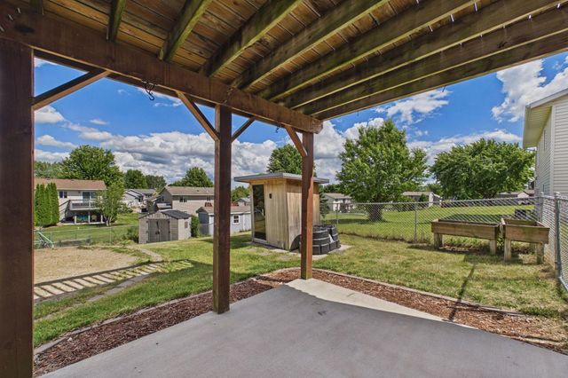 5232 Kingsbury Place NW, Rochester, MN 55901