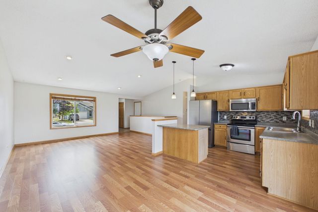 5232 Kingsbury Place NW, Rochester, MN 55901