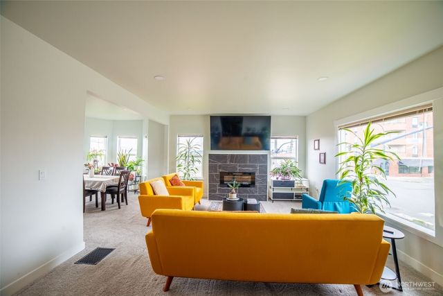 3004 W Marine View Drive, Everett, WA 98201