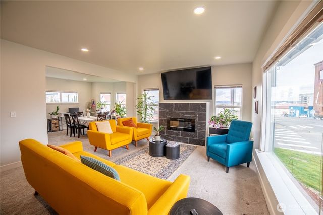 3004 W Marine View Drive, Everett, WA 98201