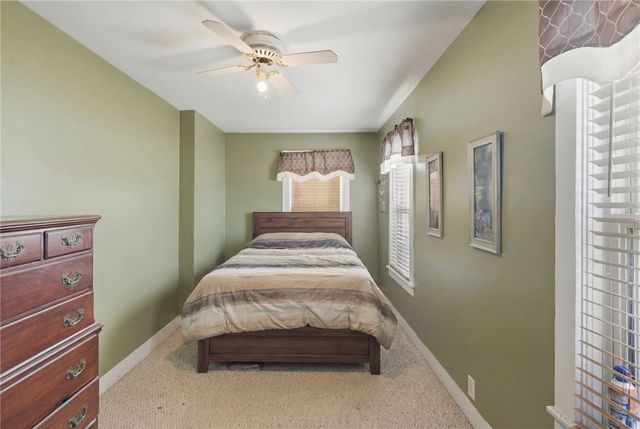 201 Hollis Avenue, Warwick, RI 02889