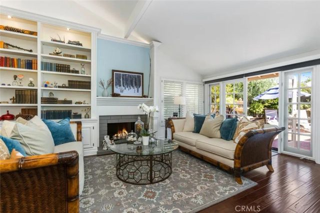 30 Jetty Drive, Corona Del Mar, CA 92625