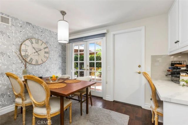 30 Jetty Drive, Corona Del Mar, CA 92625