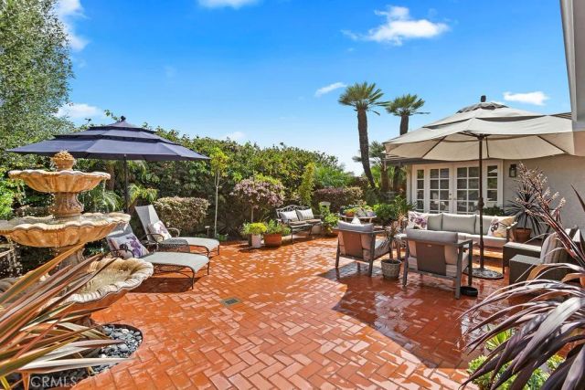 30 Jetty Drive, Corona Del Mar, CA 92625
