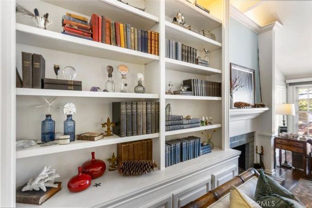 30 Jetty Drive, Corona Del Mar, CA 92625